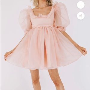 NWT, One Loved Babe pink baby doll dress with puff sleeves. Size large.